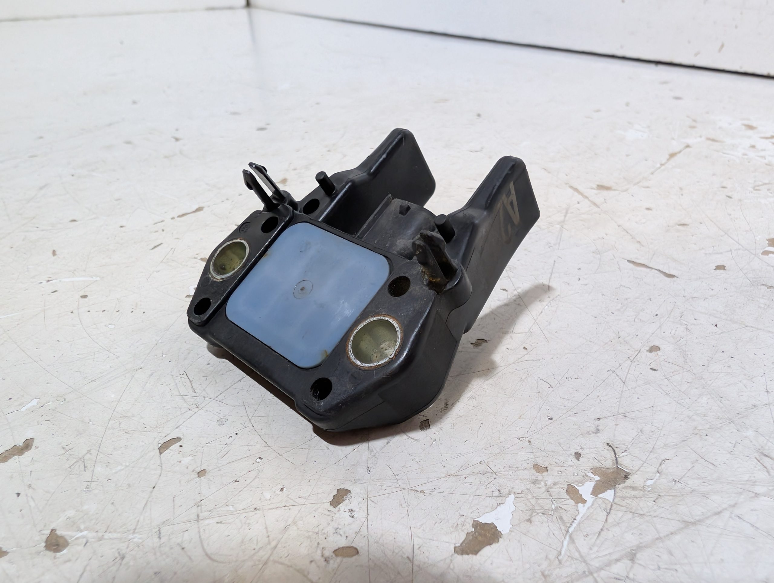 OEM 2014-2024 Toyota 4Runner 4.0L Crash Impact Sensor - Image 6