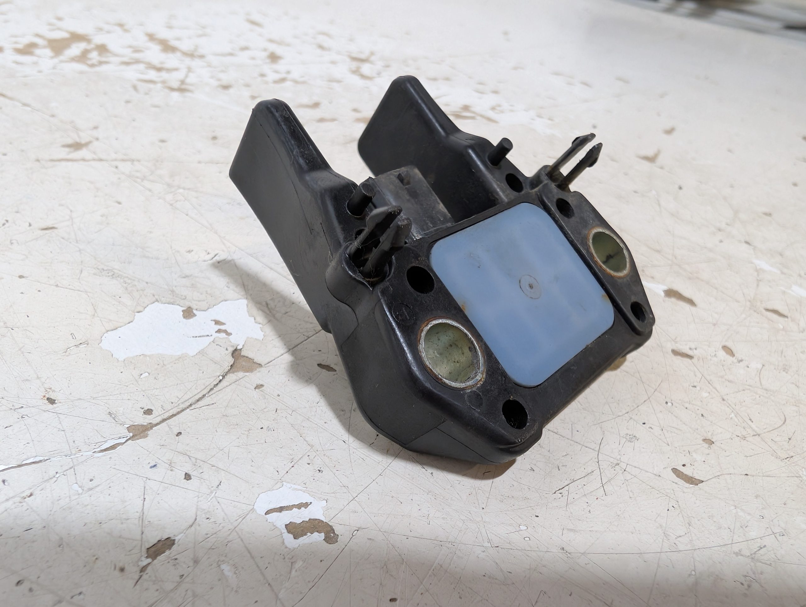 OEM 2014-2024 Toyota 4Runner 4.0L Crash Impact Sensor - Image 5