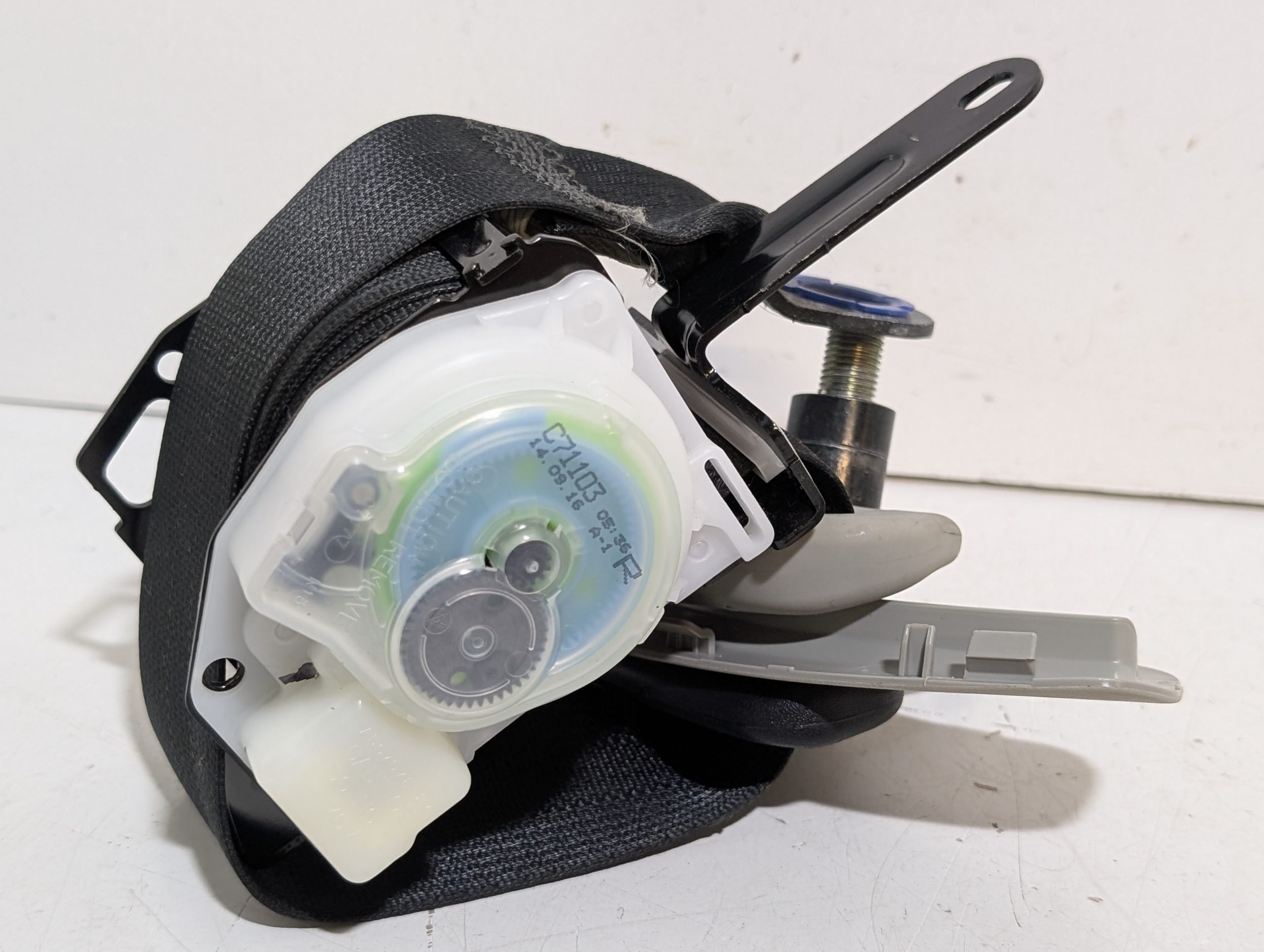 OEM 2014-2024 Toyota 4Runner 4.0L Right Seat Belt