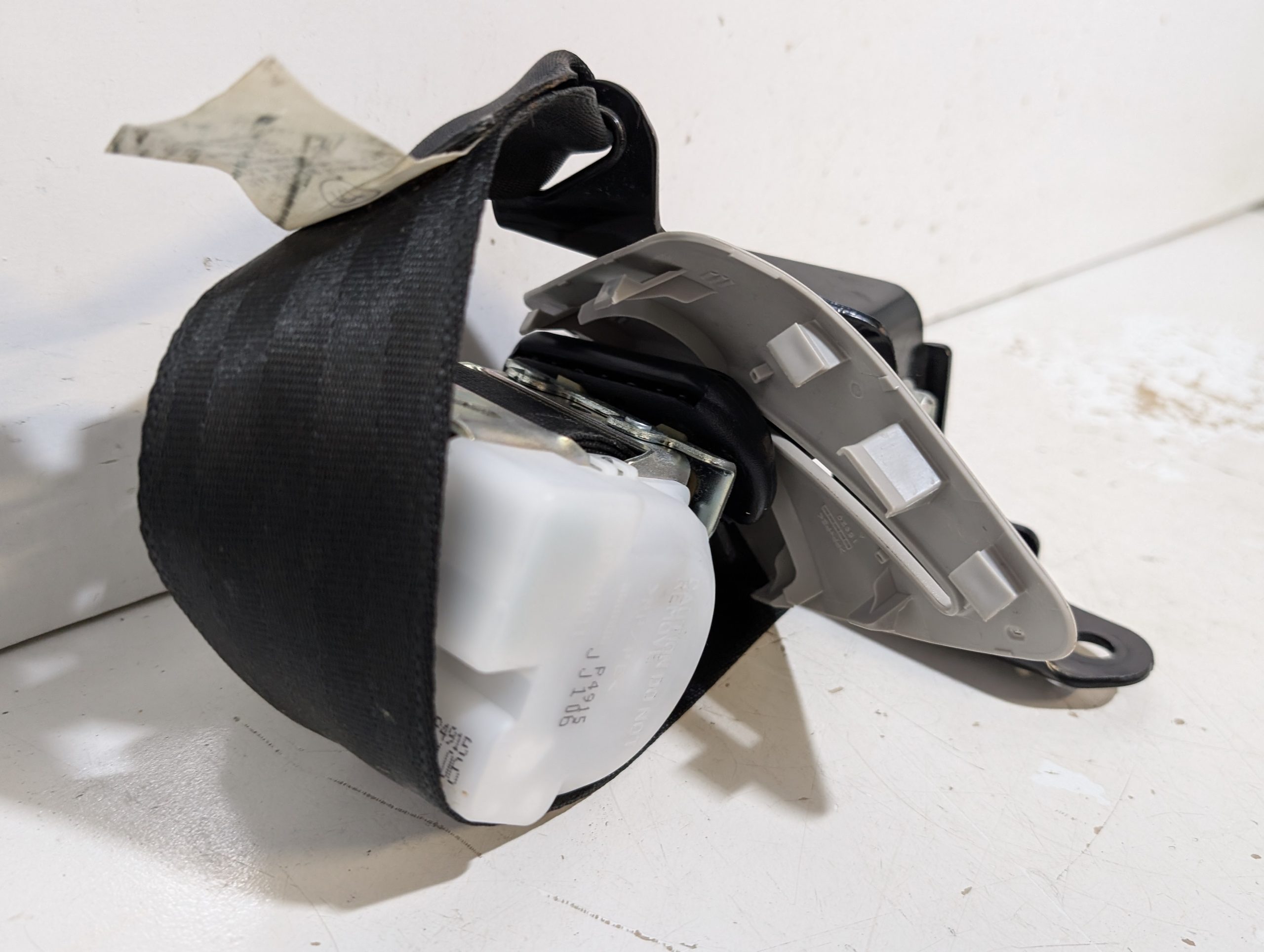 OEM 2014-2024 Toyota 4Runner 4.0L Right Seatbelt - Image 8