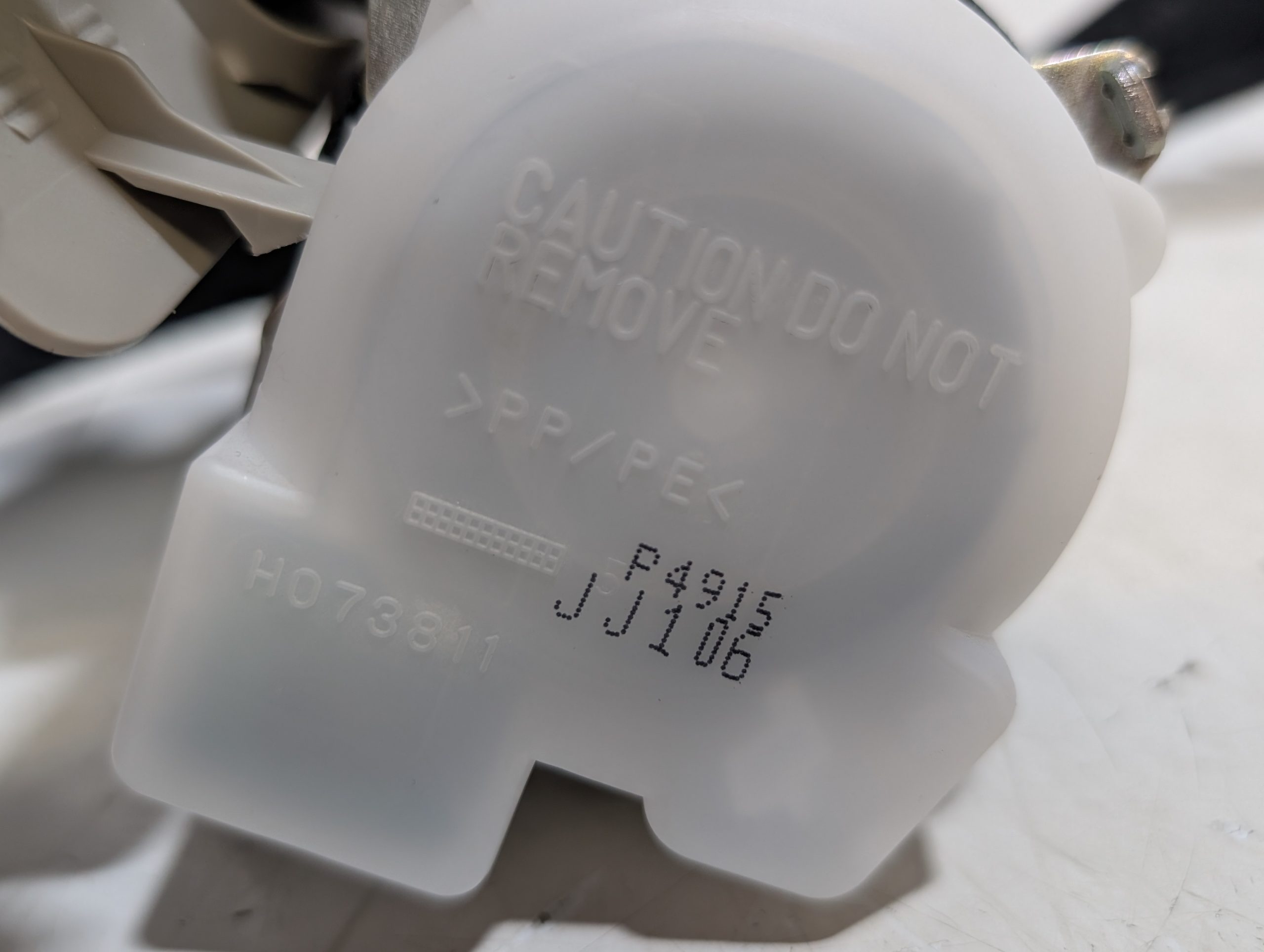 OEM 2014-2024 Toyota 4Runner 4.0L Right Seatbelt - Image 10