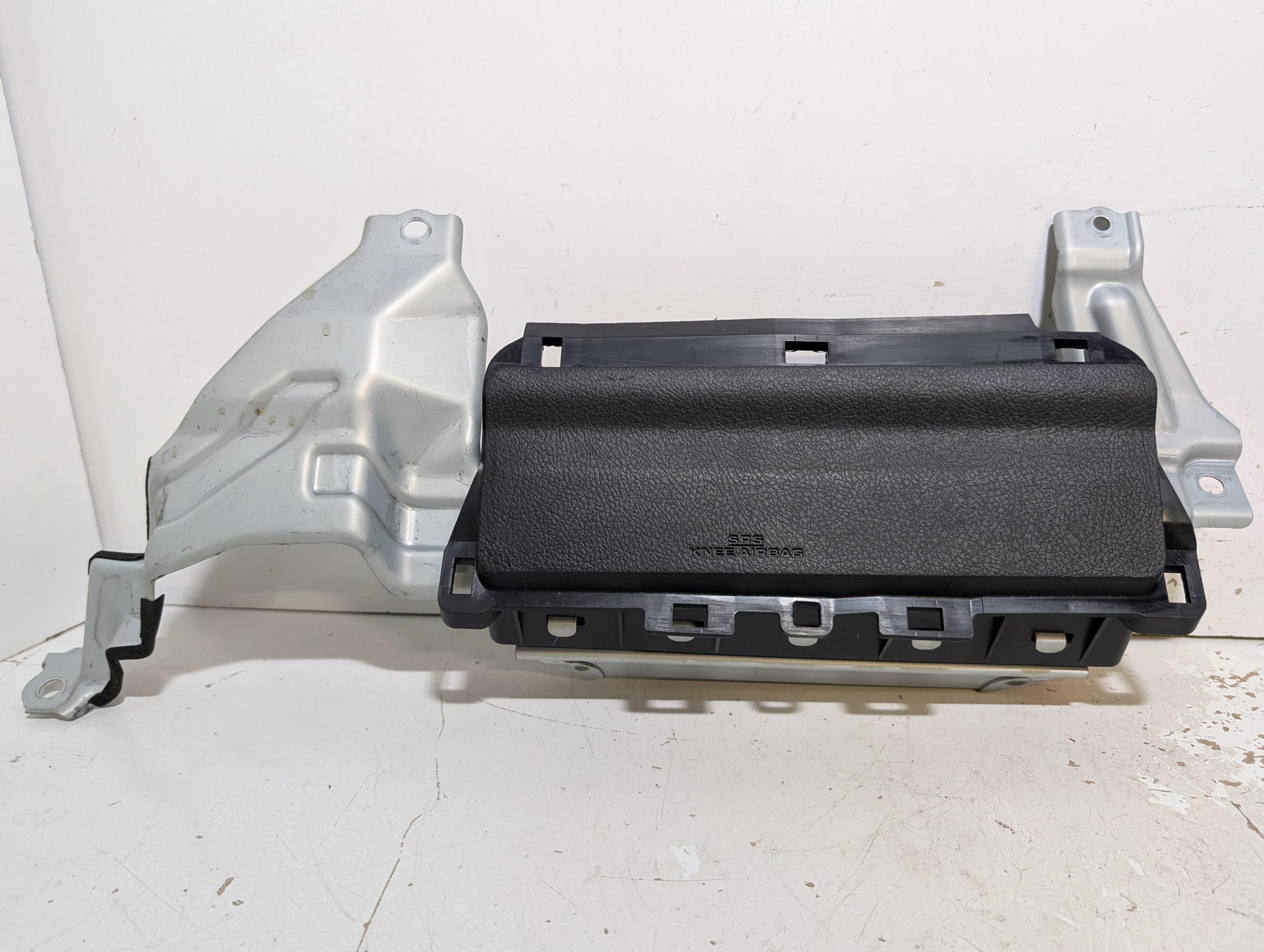 OEM 2014-2024 Toyota 4Runner 4.0L Driver Dash Air Bag