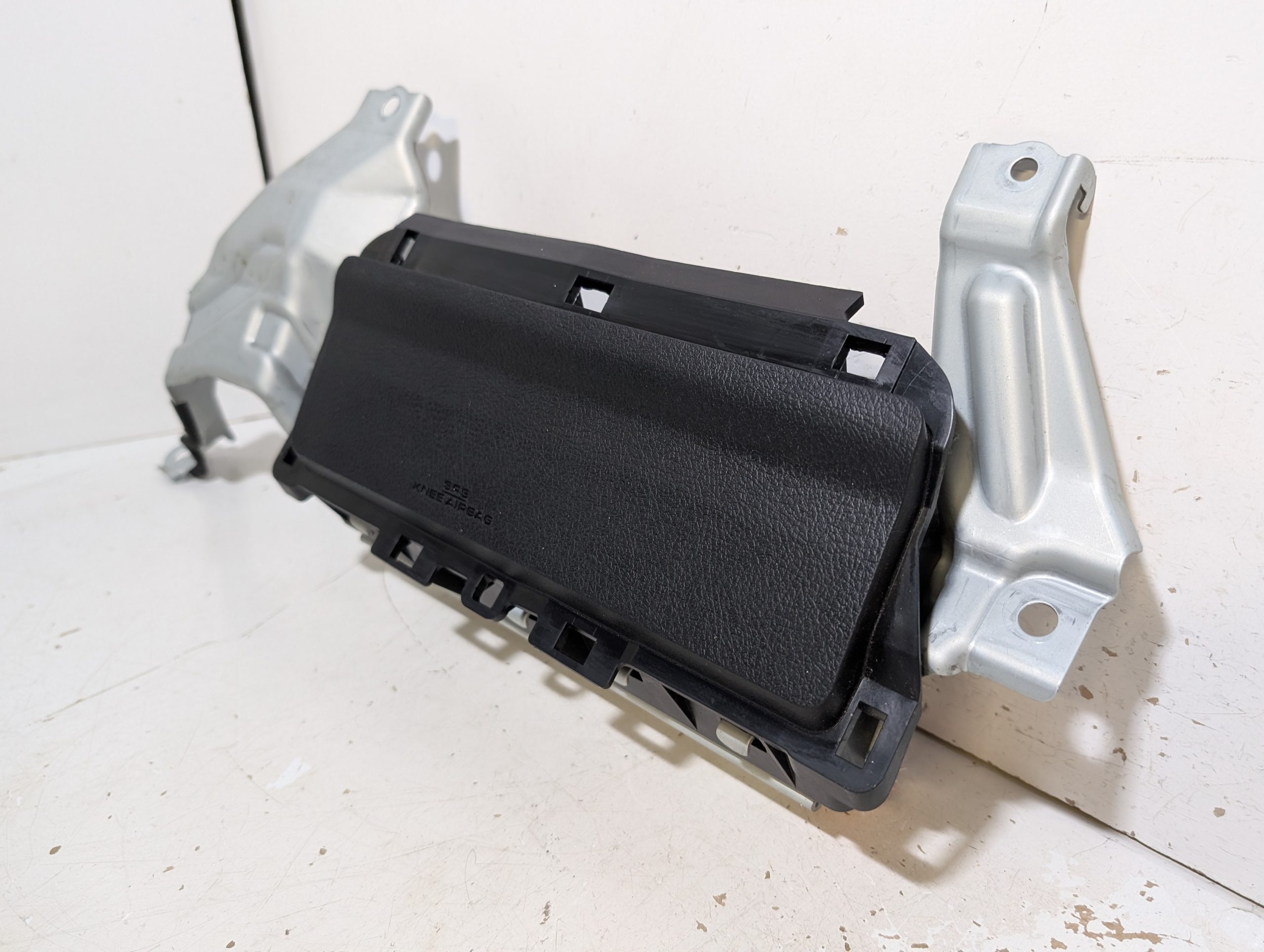 OEM 2014-2024 Toyota 4Runner 4.0L Driver Dash Air Bag - Image 2