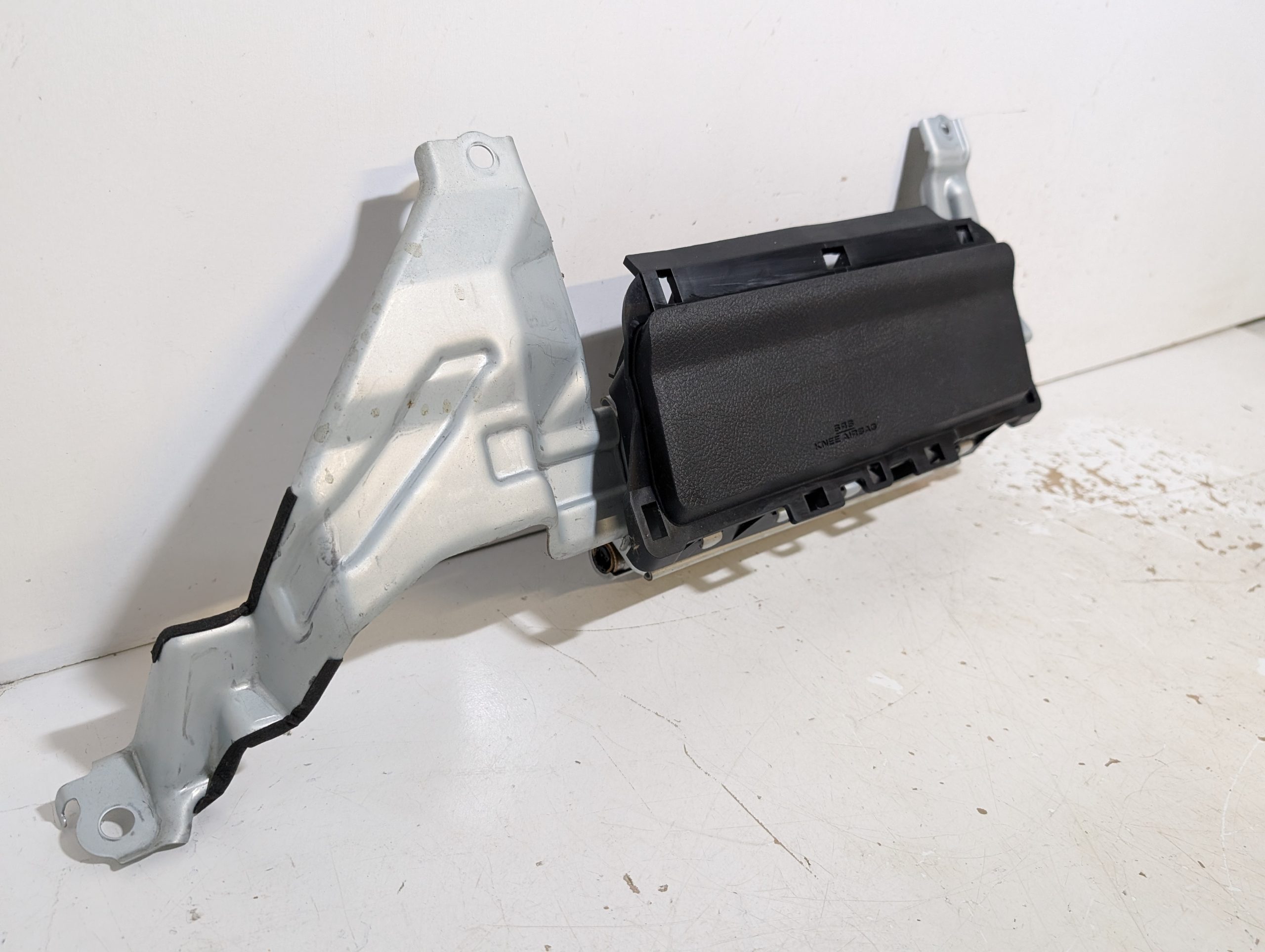 OEM 2014-2024 Toyota 4Runner 4.0L Driver Dash Air Bag - Image 7