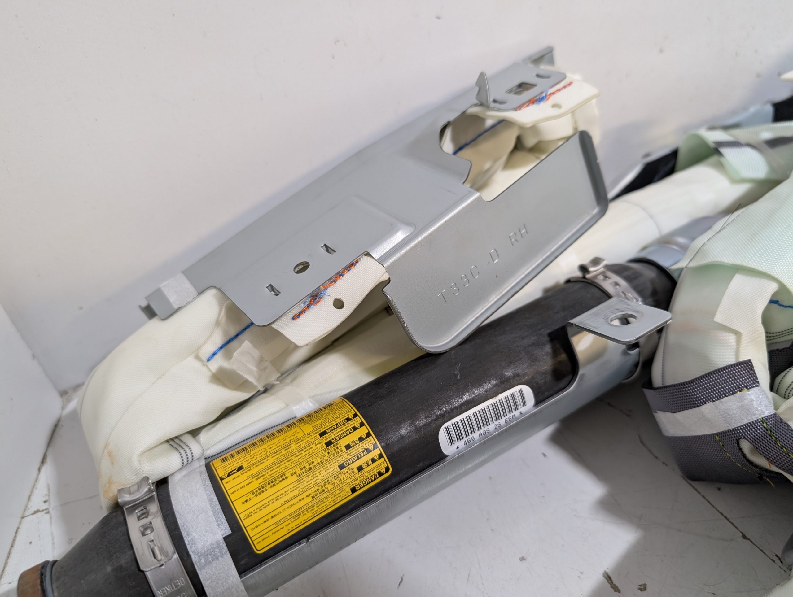 OEM 2014-2024 Toyota 4Runner 4.0L Right Front Passenger Curtain Air Bag - Image 10