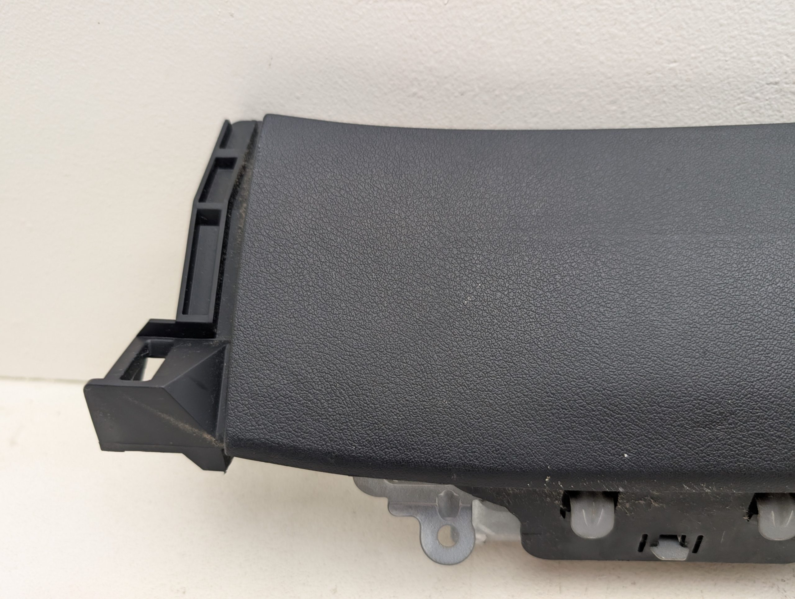 OEM 2007 Lexus ES350 3.5L Dash Knee Air Bag - Image 9