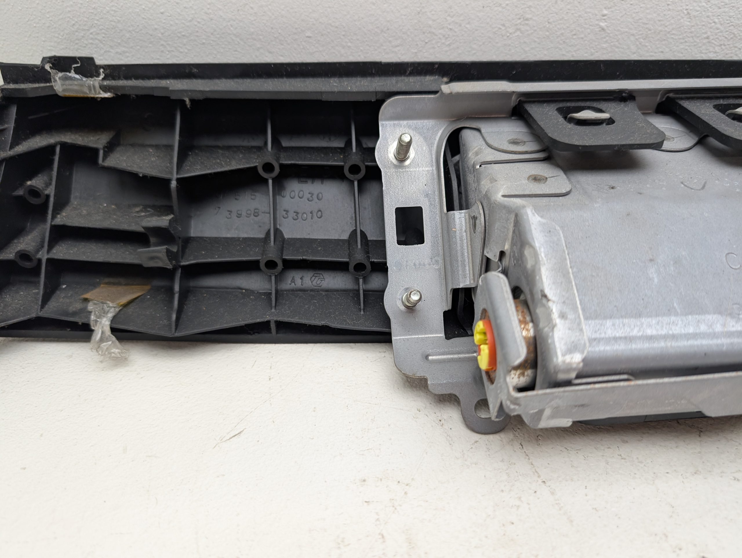 OEM 2007 Lexus ES350 3.5L Dash Knee Air Bag - Image 4