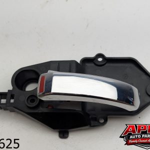 OEM 2012 Fiat 500 500L 1.4L Driver LH Interior Door Handle