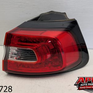 OEM 2015 Jeep Cherokee 2.4L Passenger RH Tail Light LED Lamp Quarter Mounted