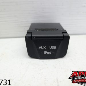 OEM 2013 Hyundai Sonata Hybrid 2.4L AUX USB Port