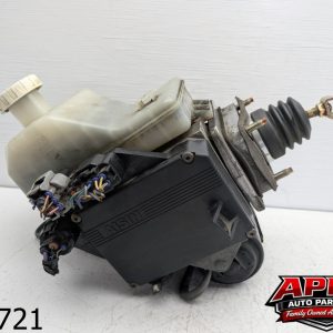 OEM 2002 Mitsubishi Montero 3.5L  Master Power Booster Brake Pump