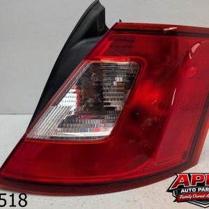 OEM 2012 Ford Taurus 3.5L Rear Brake / Tail Light Lamp Assembly PASSENGER SIDE