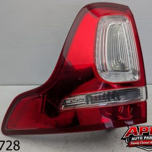 OEM 2013 Ford Explorer 2.0L Passenger Right Taillight Assembly