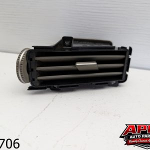 OEM 2003 Infiniti FX35 3.5L Center Dash Right Air Vent