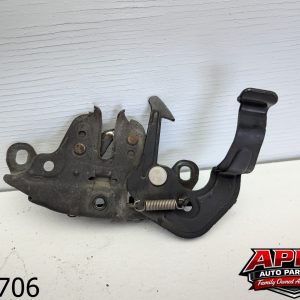 OEM 2003 Infiniti FX35 3.5L  Hood Latch Lock Unit 65601-Cg000