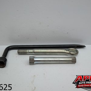 OEM 2009 Subaru Tribeca 3.6L Lug Wrench Tool Assembly Set