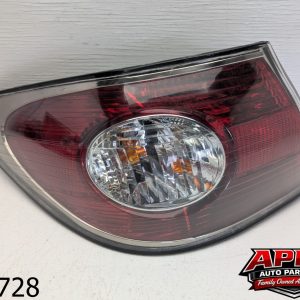 OEM 2003 Lexus ES300 3.0L  Tail Light Tail Lamp Left