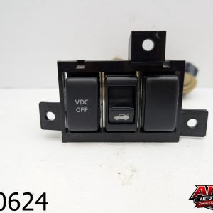 OEM 2009 Infiniti G37x 3.7L VDC OFF TRUNK PDC PARKING POWER SWITCH