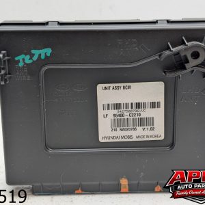 OEM 2015 Hyundai Sonata 2.4L BCM Body Control Module Center Dash 95400-C2211