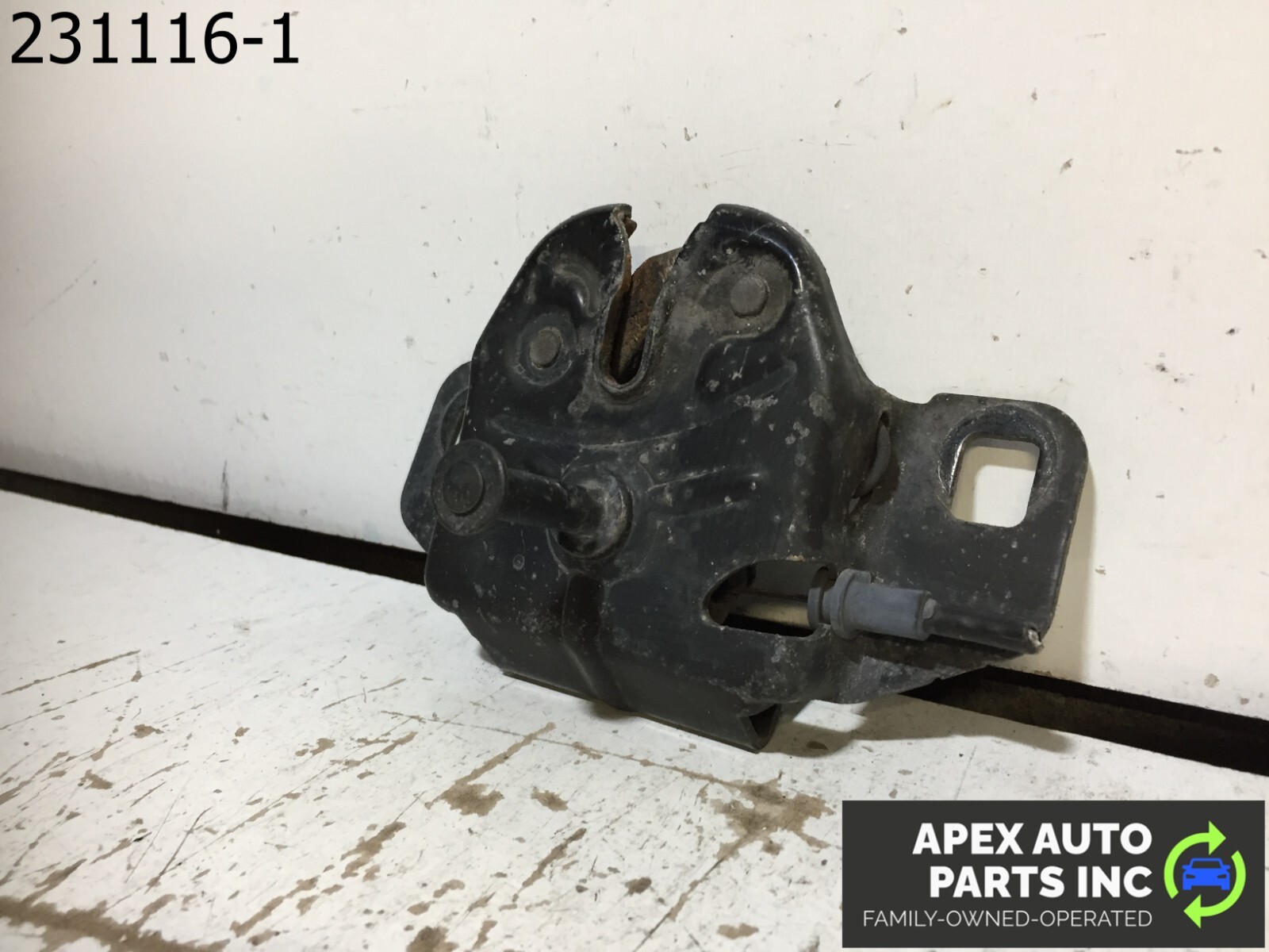 OEM 2006 PT Cruiser Hood Catch Latch Release Assembly 55255451AC - Image 6