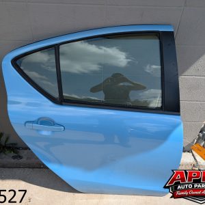 *NO SHIPPING* OEM 2015 Toyota Prius C 1.5L Passenger Rear Side Door