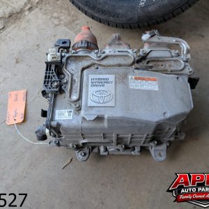 OEM 2015 Toyota Prius C 1.5L Converter/Inverter/Charger