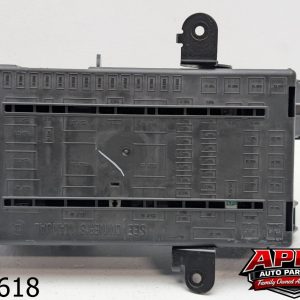 OEM 2005 Ford F-250 5.4L  FUSE BOX