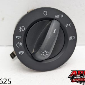 OEM 2005 Audi A6 3.1L Headlight / FOG Light Switch