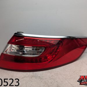 OEM 2012 Hyundai Azera 3.3L PASSENGER RIGHT OUTER TAIL LIGHT LAMP