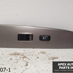 OEM 2004-2009 Toyota Prius 1.5L Front Right Side Door Window Lock Switch w Bezel