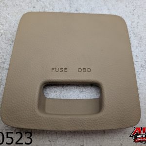 OEM 2012 Hyundai Azera 3.3L FUSE PANELCOVER