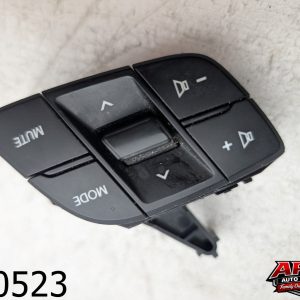 OEM 2012 Hyundai Azera 3.3L STEERING WHEEL AUDIO CONTROL SWITCH