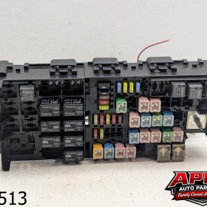 OEM 2011 Ford Taurus 3.5L Motor Engine Fuse Relay Power Distribution Box