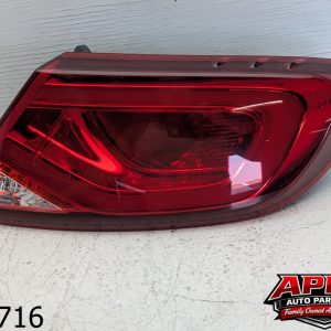 OEM 2015 Chrysler 200 2.4L RIGHT SIDE TAILLIGHT