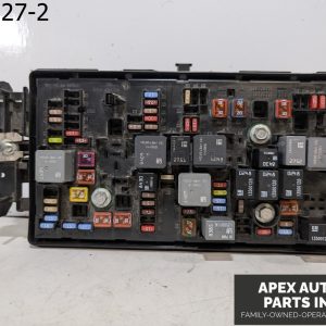 OEM 2015 Chevrolet Malibu 2.5L Engine Fuse Box Assembly
