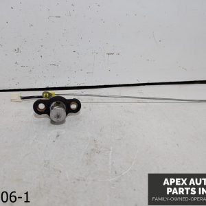 OEM 2002 Toyota Highlander 3.0L TRUNK DOOR LOCK CYLINDER