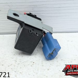 OEM 2002 Mitsubishi Montero 3.5L Horn & Buzzer Relay