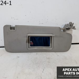 OEM 2010 Chevrolet Malibu 2.4L Passenger Sun Visor Mirror Right Sunvisor WO6KF