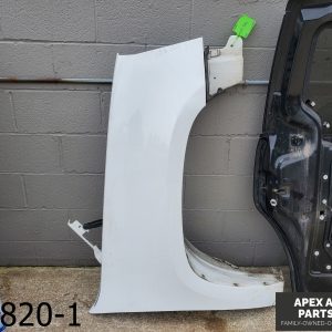 OEM 2008 GMC Yukon 5.3L Passenger Right Fender