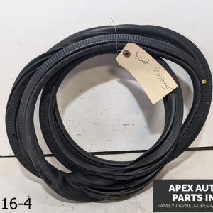 OEM 2017-2022  Buick Encore 1.4L Front Passenger Right WEATHERSTRIP SEAL