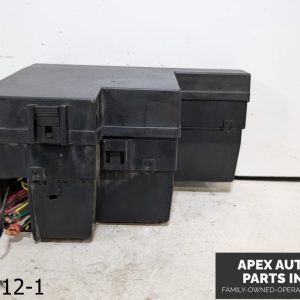 OEM 2003 Jaguar S-Type 4.2L Fuse Box Engine Halogen Headlamps