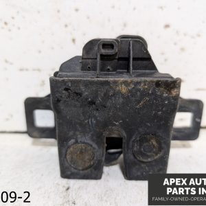 OEM 2006-2015 Land Rover LR2 3.2L  Right HOOD LOCK / Latch