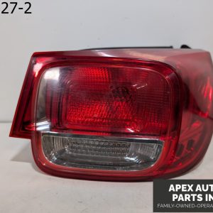 OEM 2015 Chevrolet Malibu 2.5L Tail Light Assembly RIGHT PANEL MOUNTED
