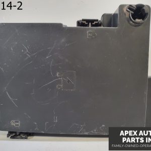 OEM 2011 GMC Terrain 2.4L Fuse Box