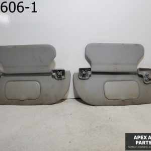 OEM 2005 Lincoln Navigator 5.4L Dual Sun Visor Pair Sunvisor Homelink