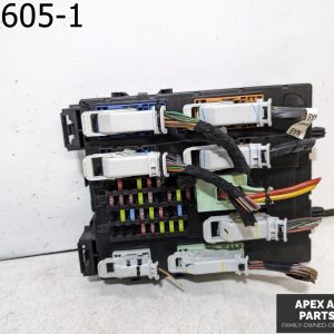 OEM 2017 Ford Focus 2L Internal Fuse Box Control Module RH UNDER Dash