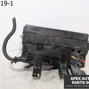 OEM 2011 Ford Fusion 2.5L Under Hood Engine Relay Fuse Box