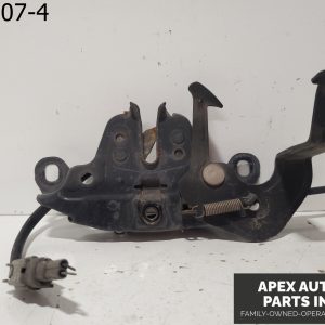OEM 2002 Infiniti Q45 4.0L HOOD LATCH / LOCK