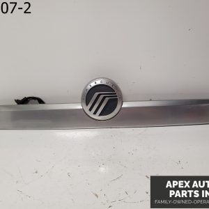 OEM 2008 Mercury Mountaineer 4.0L Tail Gate Lift Gate Handle Button Plate