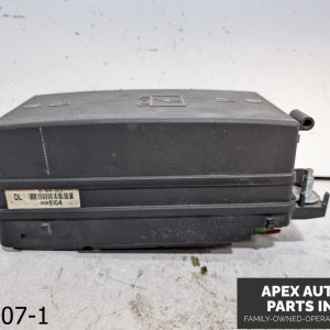 OEM 2005 Cadillac Deville 4.6L Fuse & Relay Block Box 25742968 DH